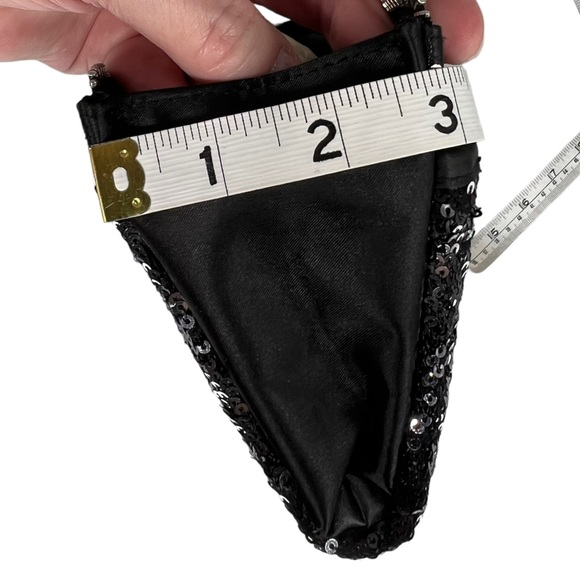 NWT Victoria's Secret Reversible Sequin Clutch Bag Black & Silver Zipper Closure - Picture 7 of 10